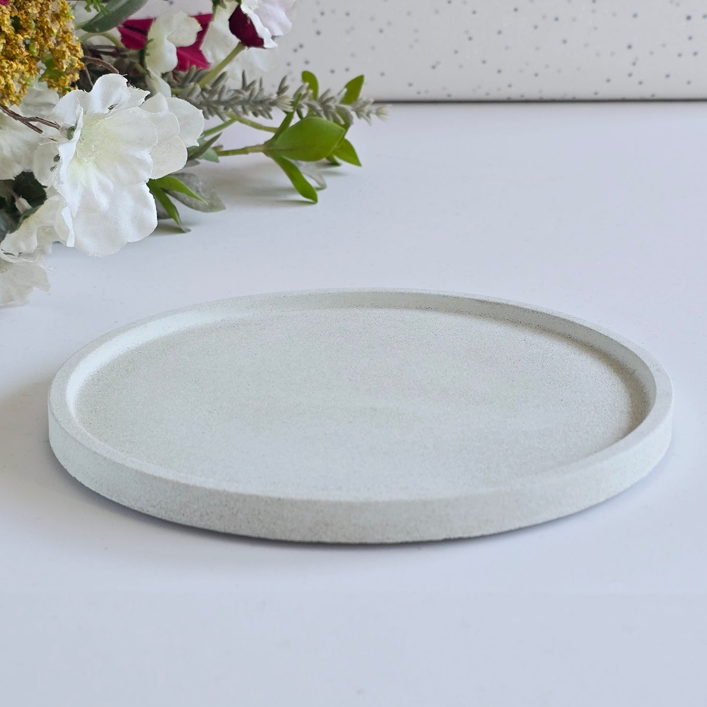 ROUND TRAY