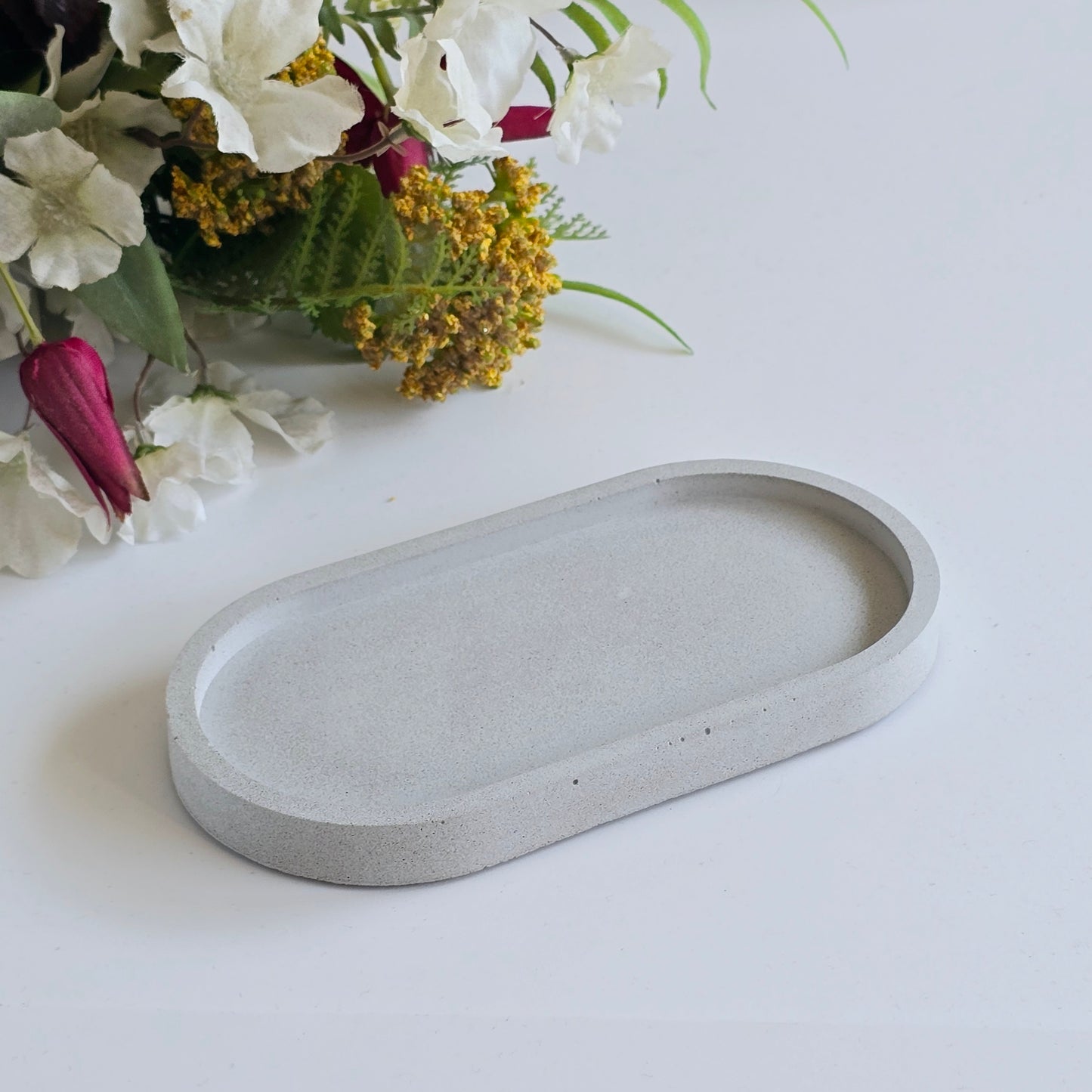 OVAL TRAY